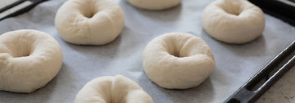 調理中のベーグル